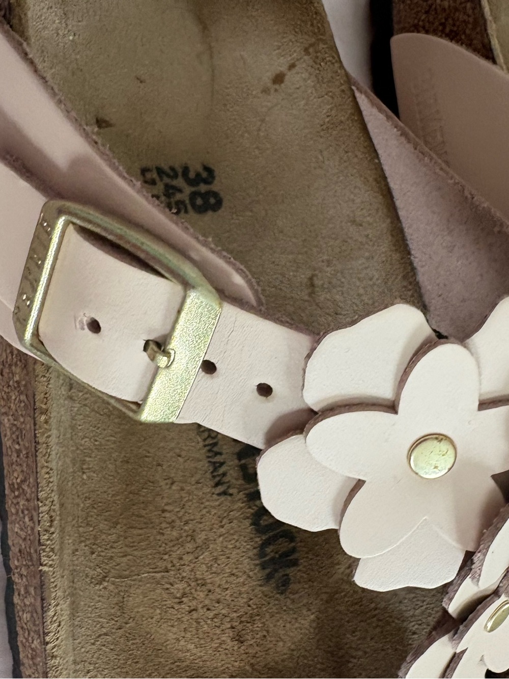 Gizeh Flower Embellishment Birkenstocks - Picture 7 of 8